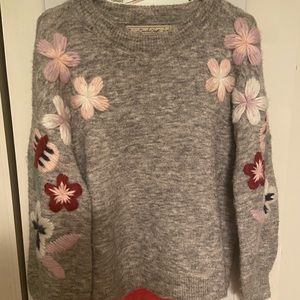 Boundless North Floral sleeve sweater size S